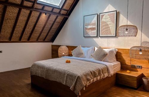 Beraban Villa | Villa Astu - Peaceful River Retreat Villa near Tanah Lot