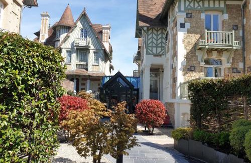 Deauville City Centre Hotel | Villa Augeval Hôtel de charme & Spa