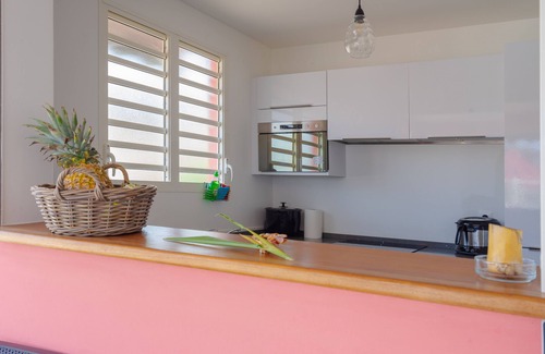 Tartane Villa | Villa Axyane: a cocoon with a view!