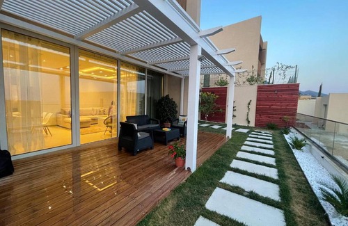 Jala Villa | Villa Azure