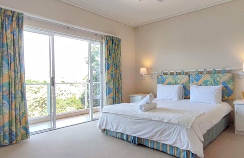 Robberg Beach Villa | Villa Azure | Sea Views & 70m to Robberg 5 Beach