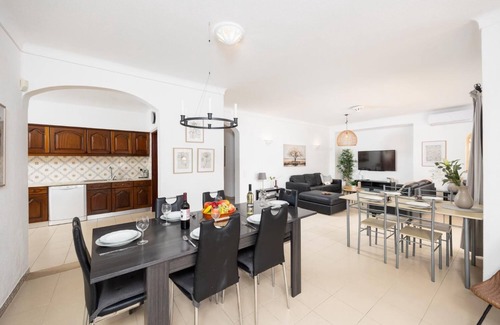 Sesmarias Villa | Villa Baltin - Four Bedroom Villa, Sleeps 8