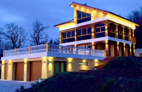 Bielovce Villa | Villa Beelvita&Jacuzzi
