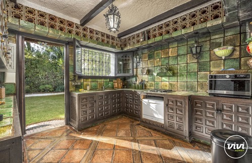 Urbanizacion Costabella Villa | Villa Bella | Villa with pool in Marbella