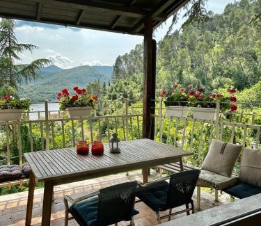 Piediluco House | Villa bianca