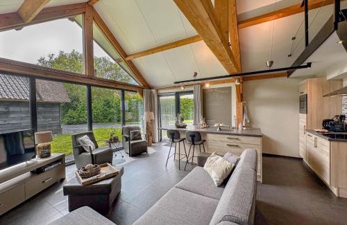Alphen House | Villa Bianco