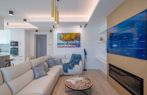 Sumartin Villa | Villa Blu Brac | A Beautiful 3 Bedroom Villa | A Stones throw to the Beach