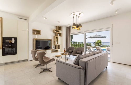 Kastela Villa | Villa Blue Bay -1m to the sea, HEATED POOL with private entrance to small beach