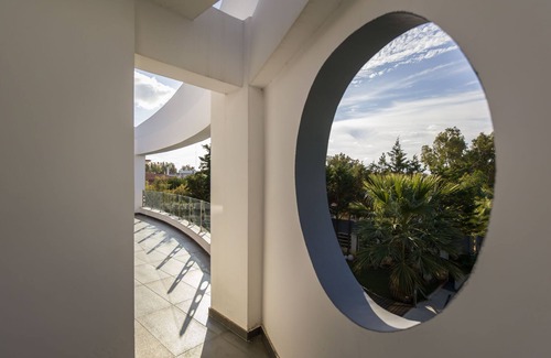 Schinias Villa | Villa BOND with Private Swimming Pool & SPA