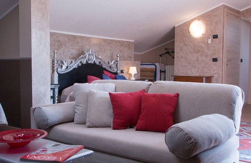 Castel d'Azzano Bed & Breakfast | Villa Boninsegna