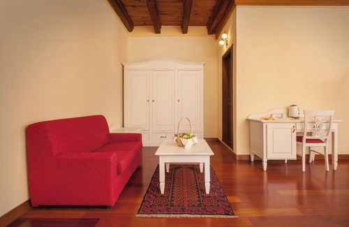 Peri Villa | Villa Brignoli - Historic stately home