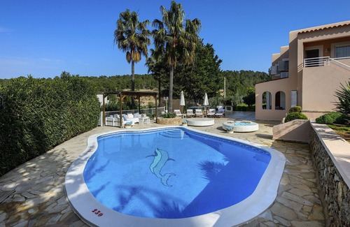 Portinatx Villa | VILLA CAS PUIG Two houses in 1 ! with 2 full kitchen, air conditioned in all the rooms!