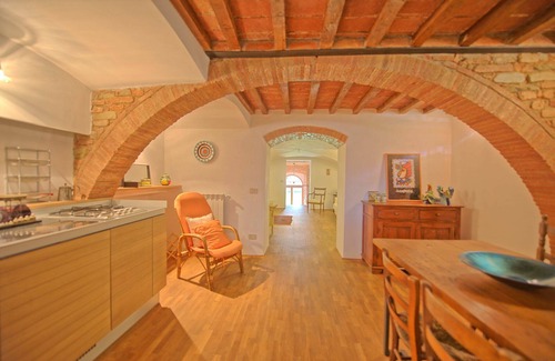 Le Piazze Villa | Villa Cangeli - Vacation Rental with swimming pool in Valdichiana, Tuscany.