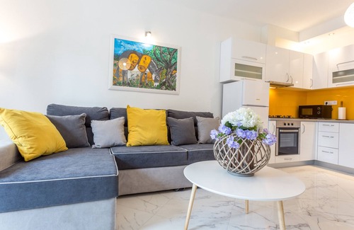 Hvar Old Town Apartment | Villa Capitis in the Centre with deluxe pool