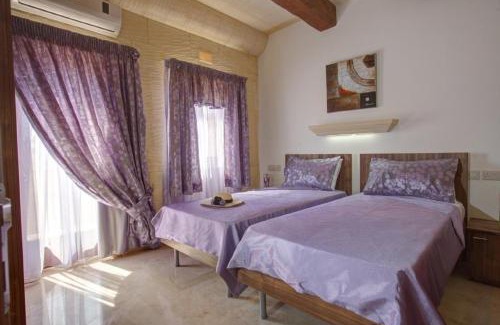 San Lawrenz House | Villa Cara