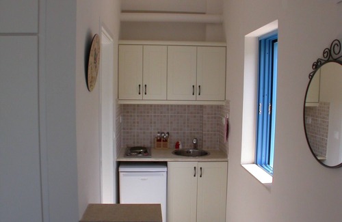 Kalo Nero Apartment | Villa Caretta Studio for 2 persons directly by the sea
