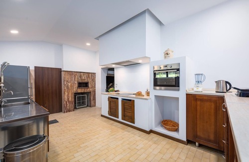 Tinjan House | Villa Casa Travertina