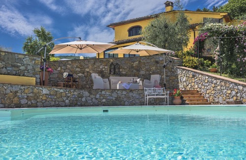 Casalguidi Villa | Villa Casalguidi - Luxury Villa with private pool