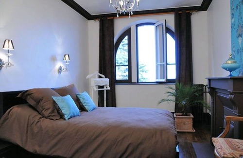 Vancia - Crepieux House | Villa Castel Room La-Pape