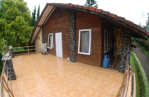 Parongpong Villa | Villa ChavaMinerva Istana Bunga-Lembang