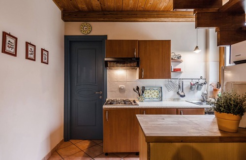 Fara in Sabina Apartment | Villa Collebelvedere - West Apartment - Home Restaurant