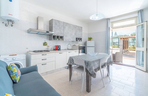 Granelli Villa | Villa 'Con Tre Camere Da Letto' with Private Terrace, Shared Garden and Air Conditioning