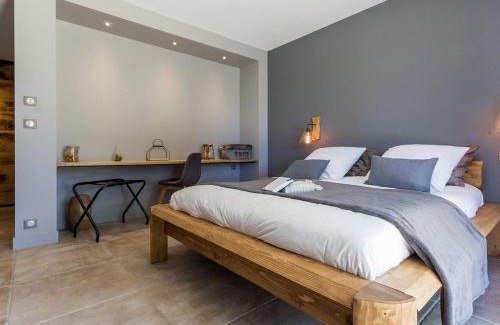 Ligne House | Villa Contemporaine avec Spa, Sauna, Piscine et Île Privative près de Nantes - FR-1-306-866