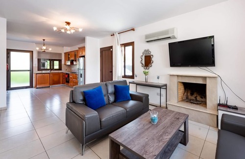 Ayia Thekla Villa | Villa Costa Blu by Ezoria Villas