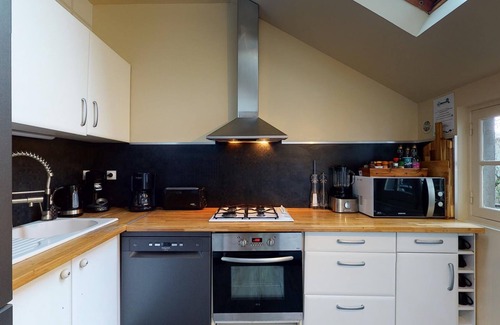 Villedieu-les-Poeles Cottage | Villa + Cour Paradis 22 pers 2 Cottage : billiards, 20 min sea