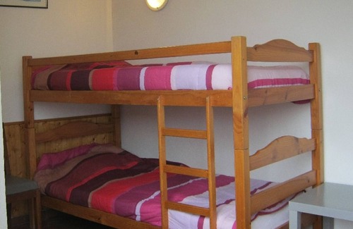 Coussay-les-Bois House | Villa Coussay-les-Bois, 2 bedrooms, 4 persons