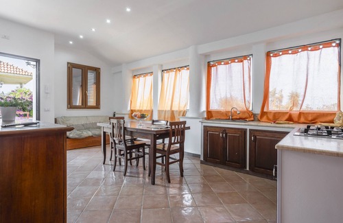 Bagheria House | Villa Cycas with Wi-Fi and free parking