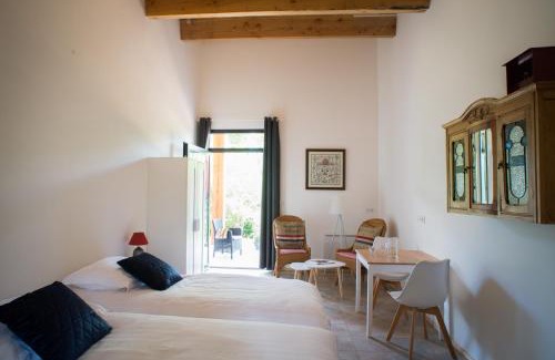 Babeau-Bouldoux Bed & Breakfast | villa d'illouvre