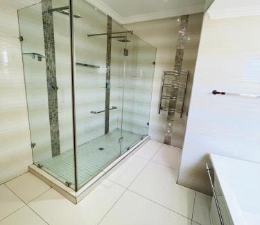 Centurion House | Villa De Gabe