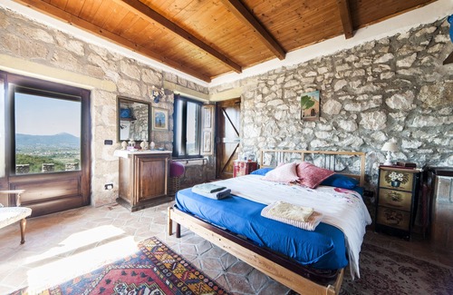 Frasso Telesino Bed & Breakfast | Villa De Luccheri