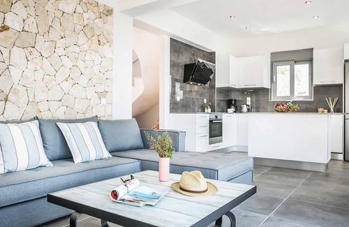 Vlachata Villa | Villa Del Cielo - Premier Villa with Incredible Sea Views & First-Class Decor