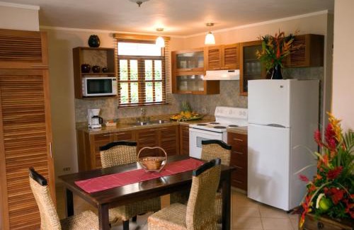 Playa Hermosa Hotel | Villa del Sueño