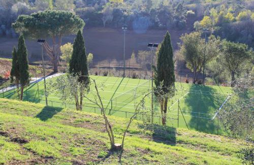 Lari Hotel | Villa Delia Hotel and Cooking School