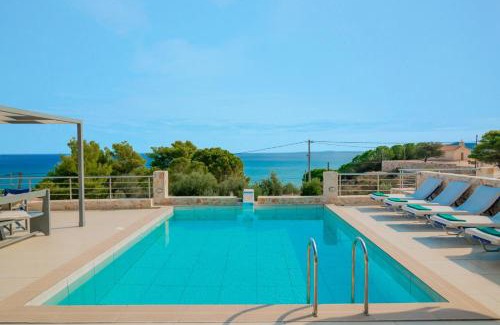 Alonia Villa | Villa Delphini by Villa Plus