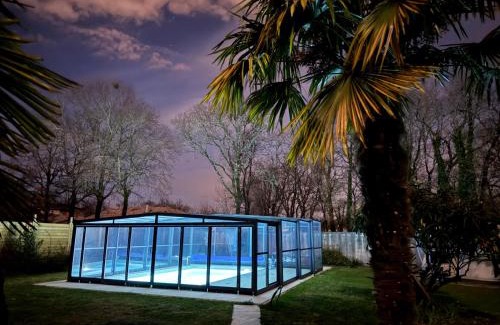 Puymoyen Villa | Villa-des-eaux Claires