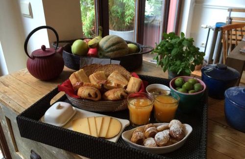 Collignon Bed & Breakfast | Villa des Roses Voltaire