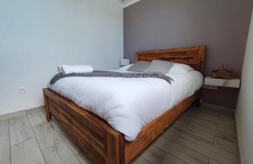 Montvert-les Bas House | Villa des trois singes