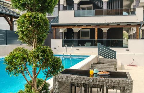 Okrug Gornji Apartment | Villa Diamond