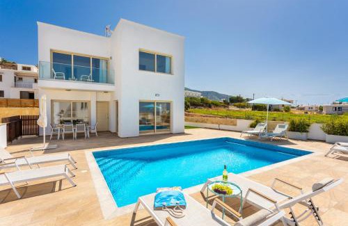 Pomos Villa | Villa Diana Seaside