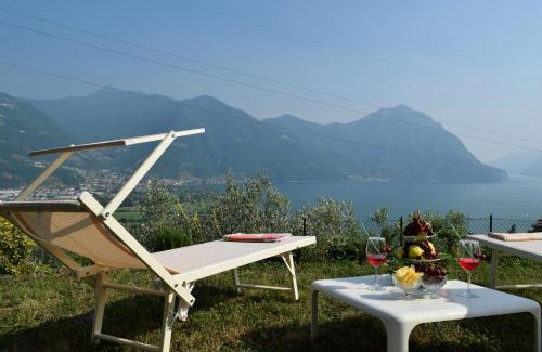 Costa Volpino Villa | Villa Domus Bianca Mountain Lake Iseo Hospitality