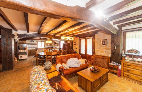 Zubiate Villa | Villa Doraletxe by Urdaibai Rentals