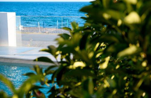 Kanali House | Villa Dorra Coast Suites