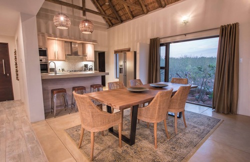 Hoedspruit Villa | Villa Drakensig: luxury holiday home with amazing views