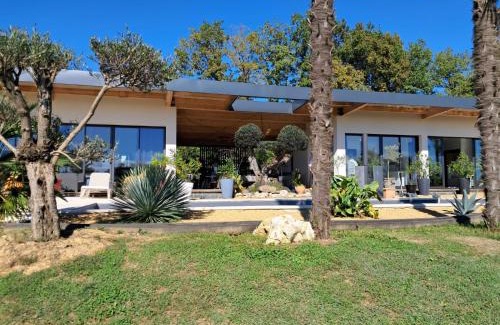 Perchede House | VILLA EDEN
