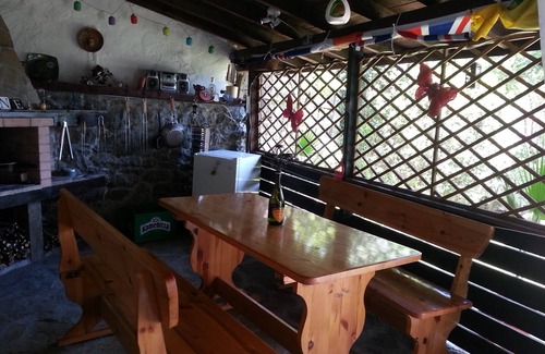 Bryastovets Apartment | VILLA EDEN: Traditional Detached Bulgarian House