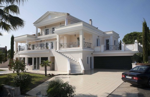 Thermaikos Villa | Villa Elena Perea Thessaloniki